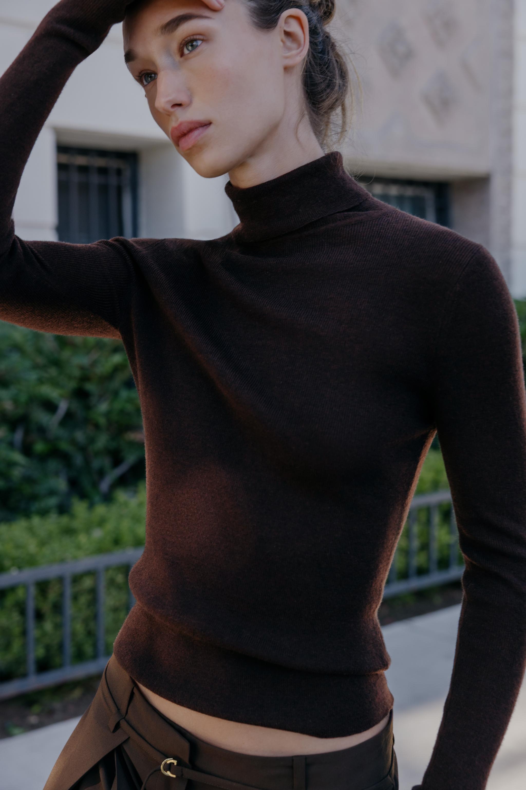 WOOL HIGH-NECK JUMPER